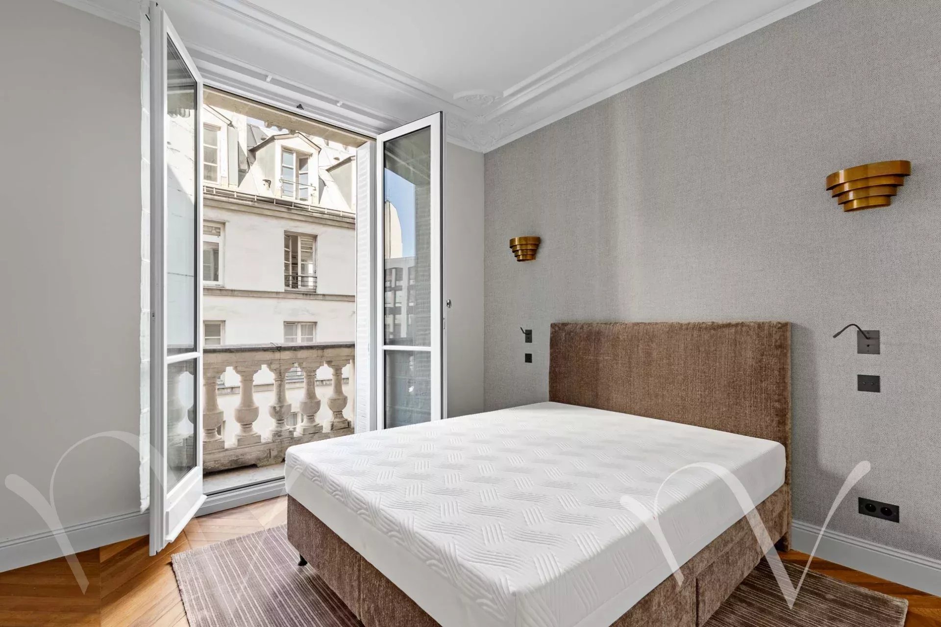 Appartement à Saint-Sulpice  – 90 m² – 2e étage – 2 chambres – Parfait état