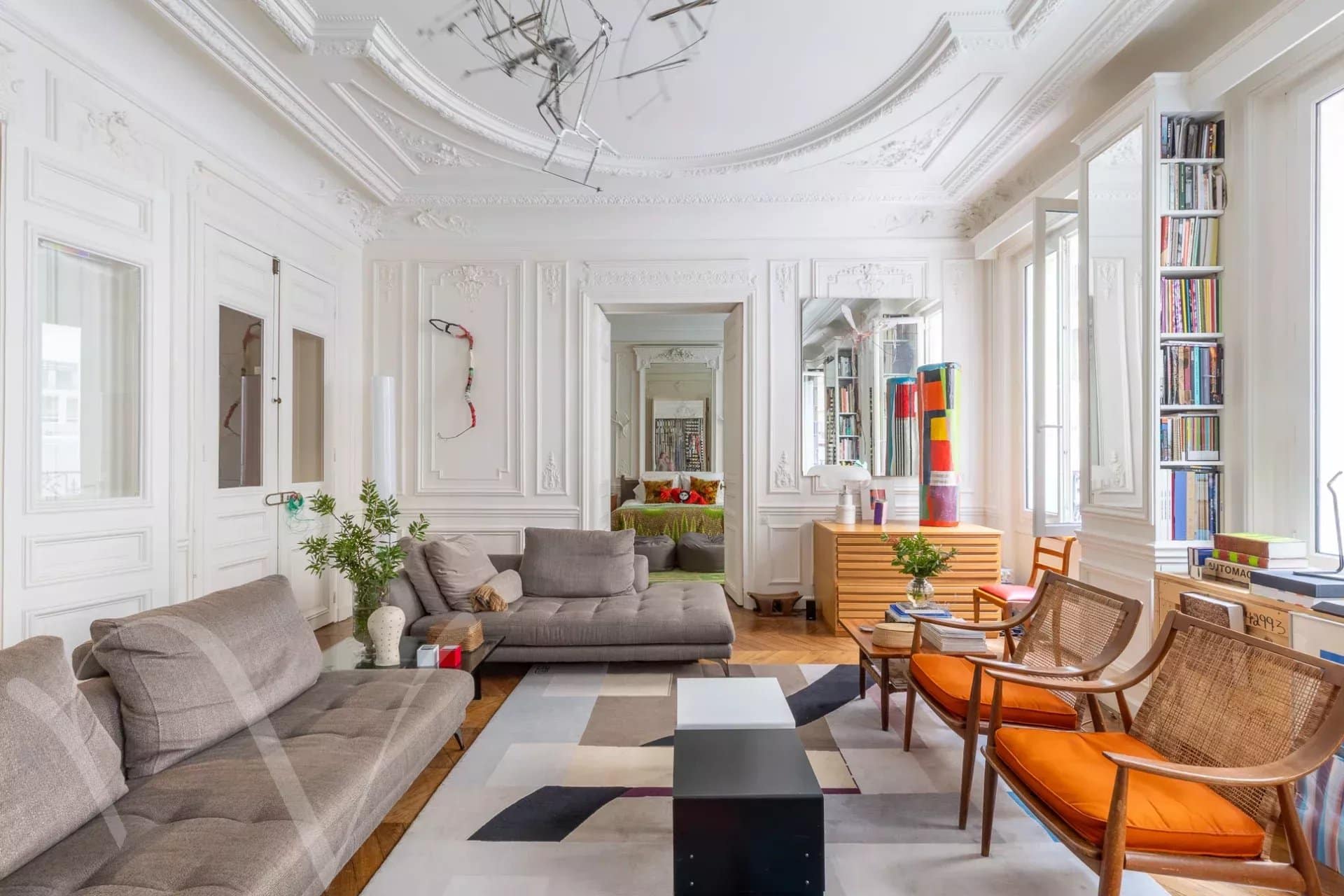 Bel Appartement à Vendre Rue de Solférino 3 chambres  – bel immeuble, Musée d’Orsay 75007